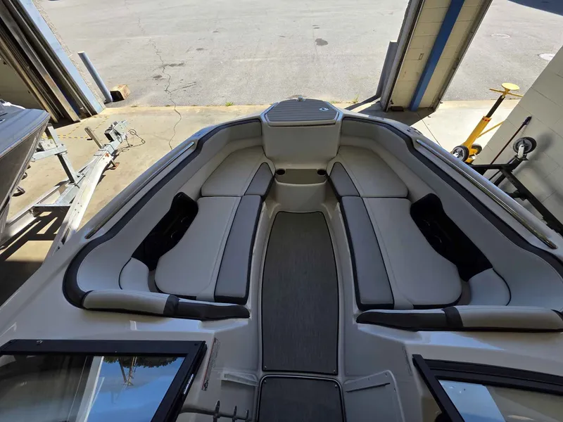 Slide: The Image of Yamaha AR250 2026 - 11