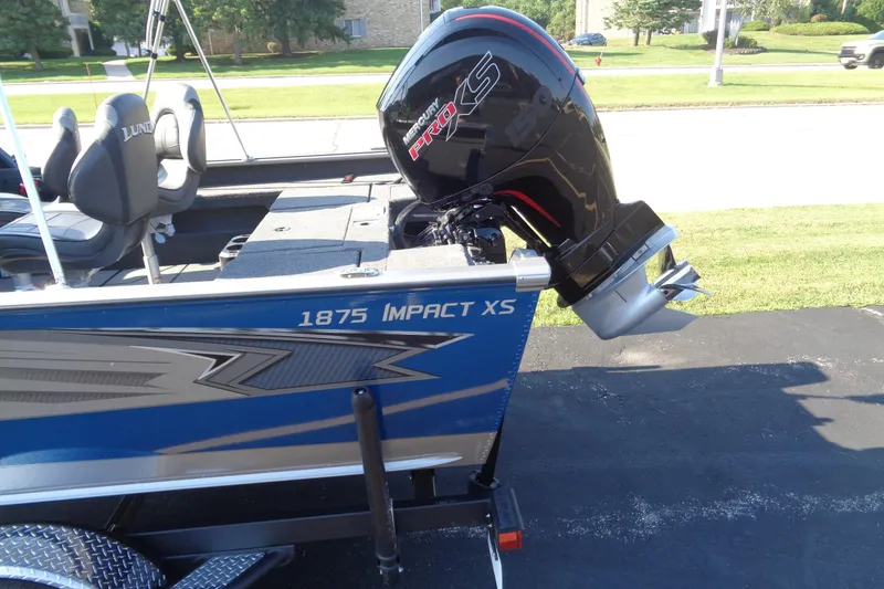 Slide: The Image of 2026 Lund 1875 Impact XS Sport boat with Mercury Pro XS engine. - 17