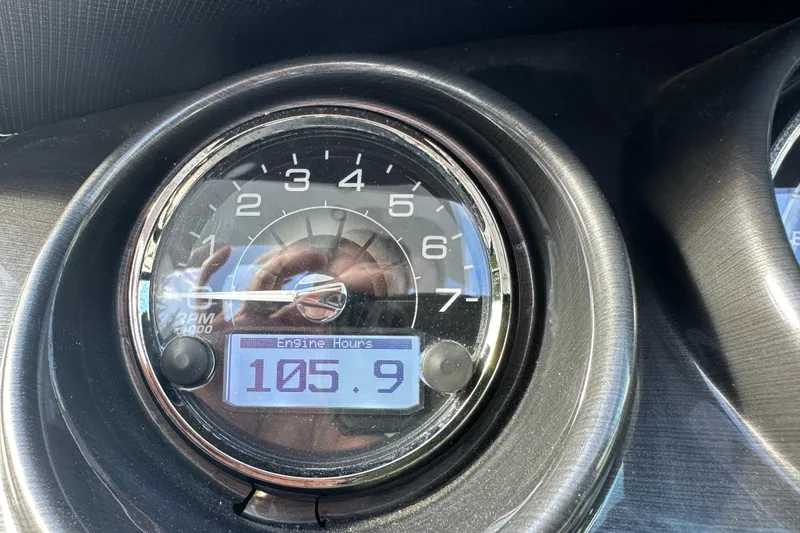 Slide: The Image of Fusion MS-UD650 stereo system on 2019 Monterey 278SS Super Sport boat dashboard. - 20