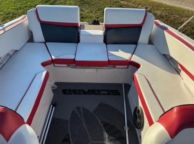 Slide: The Image of Scarab 215 HO Impulse 2016 - 9