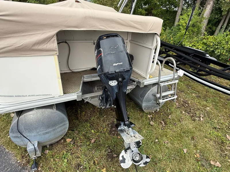 Slide: The Image of Starcraft Elite 226 2004 - 10