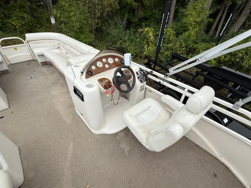 Slide: The Image of Starcraft Elite 226 2004 - 6