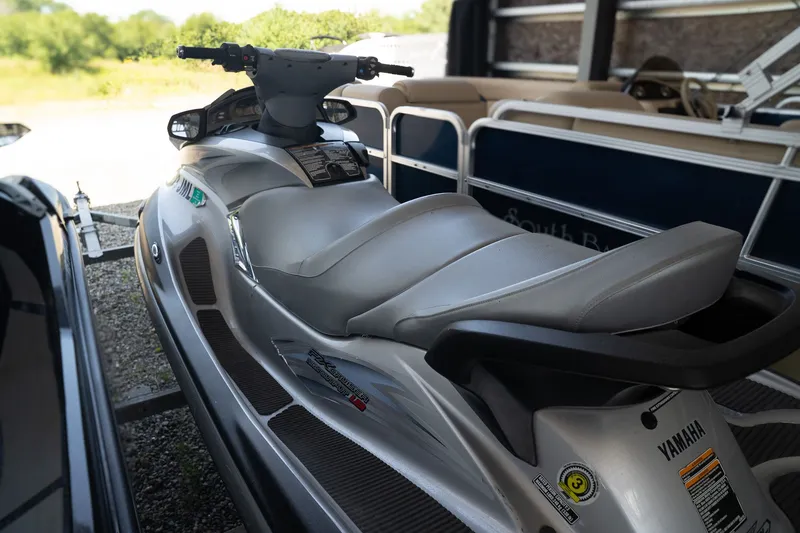 Slide: The Image of Yamaha FX CRUISER 2011 - 3