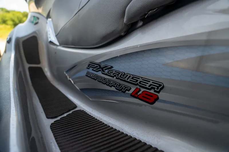 Slide: The Image of Yamaha FX CRUISER 2011 - 5