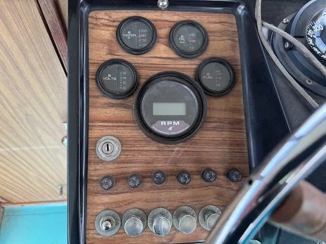 Slide: The Image of Tollycraft 30 1972 - 19