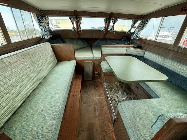 Slide: The Image of Tollycraft 30 1972 - 22