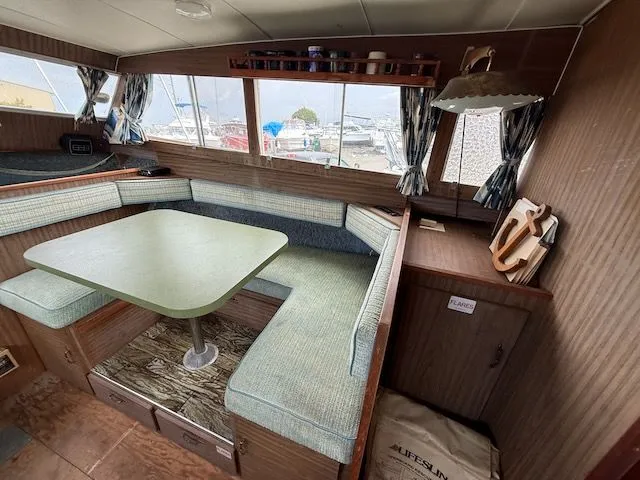 Slide: The Image of Tollycraft 30 1972 - 23