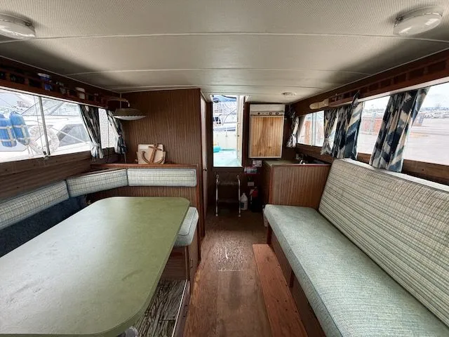 Slide: The Image of Tollycraft 30 1972 - 27