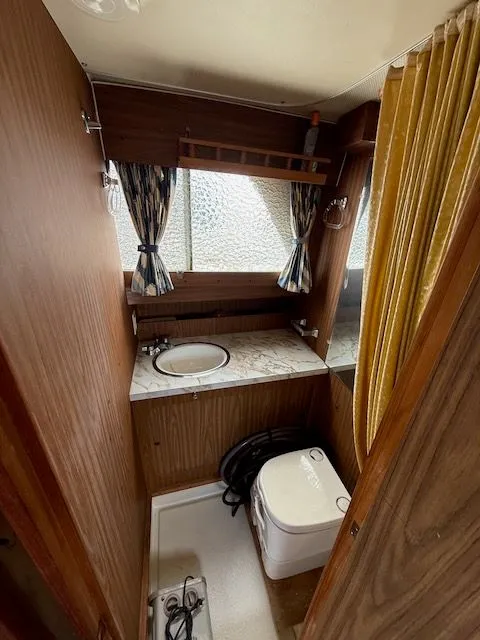 Slide: The Image of Tollycraft 30 1972 - 30