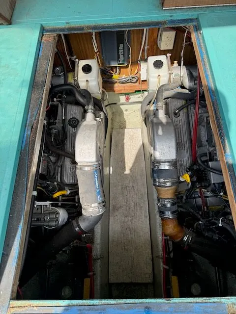 Slide: The Image of Tollycraft 30 1972 - 6