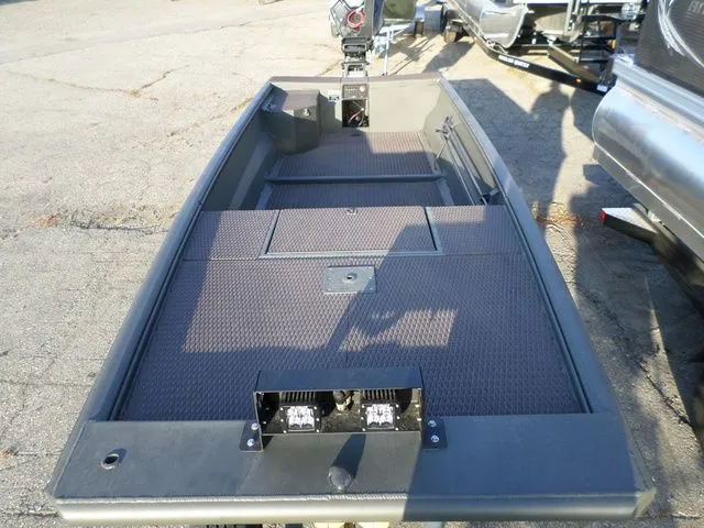 Slide: The Image of Gator-Tail 1748 Gator Series 2026 - 2