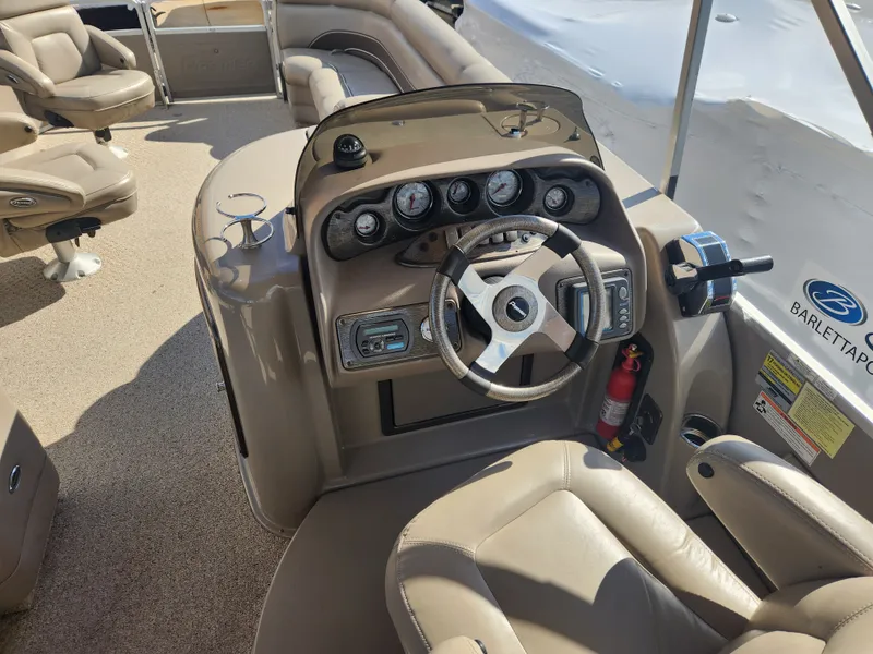 Slide: The Image of Premier 250 Intrigue 2007 - 9