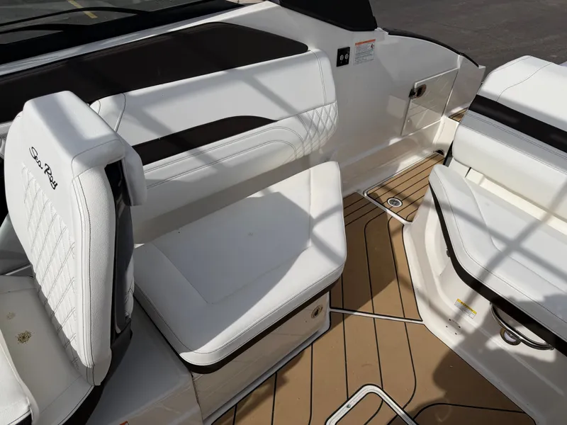 Slide: The Image of Interior of Sea Ray SLX 260 boat, model year 2026. - 19