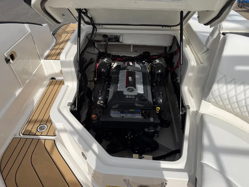 Slide: The Image of Engine compartment of 2026 Sea Ray SLX 260 boat. - 20