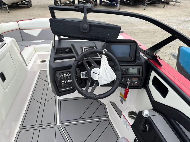 Slide: The Image of Moomba Kaiyen 2021 - 15