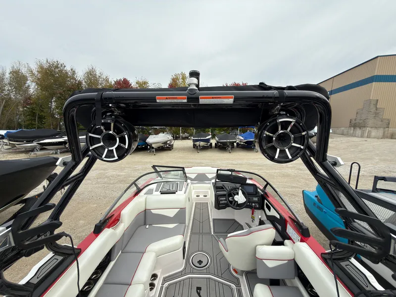 Slide: The Image of Moomba Kaiyen 2021 - 6