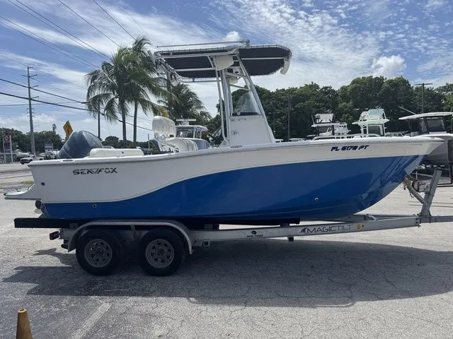 Slide: The Image of Sea Fox 209 Commander 2015 - 4