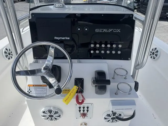 Slide: The Image of Sea Fox 209 Commander 2015 - 8