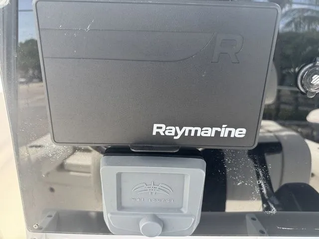 Slide: The Image of Sea Fox 209 Commander 2015 - 9