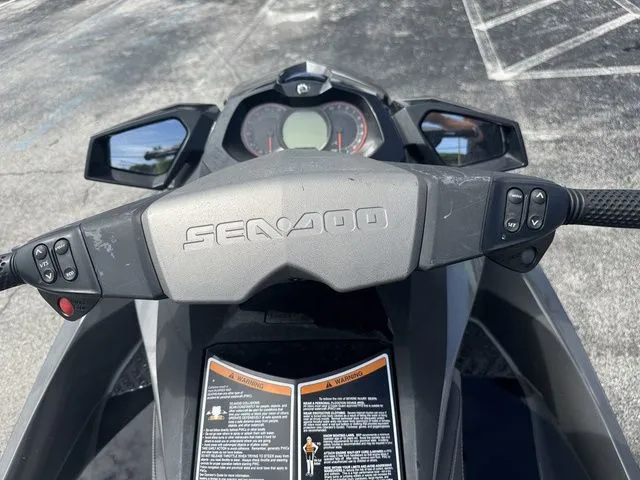 Slide: The Image of Sea-Doo GTI 2013 - 10
