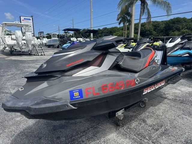 Slide: The Image of Sea-Doo GTI 2013 - 4