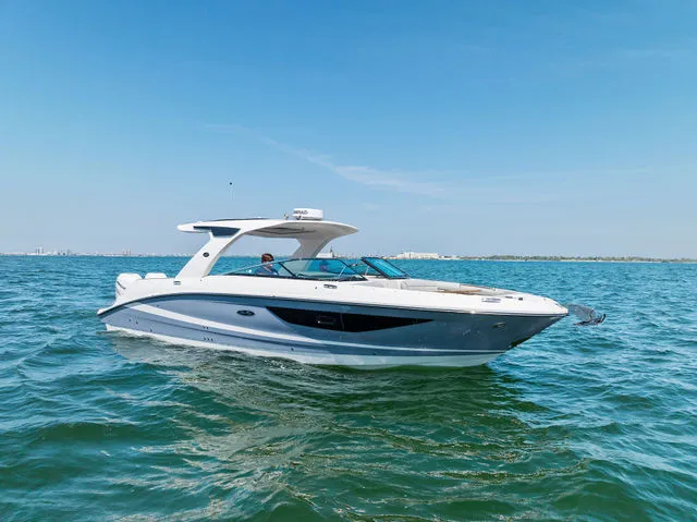 Slide: The Image of Sea Ray SLX 280 2023 - 47