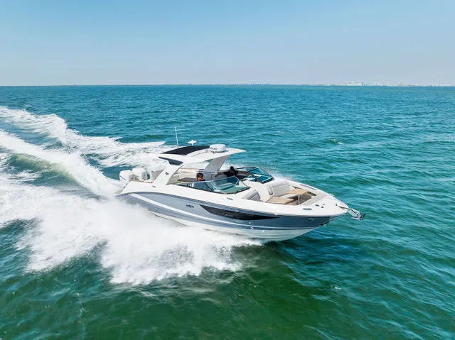 Slide: The Image of Sea Ray SLX 280 2023 - 50