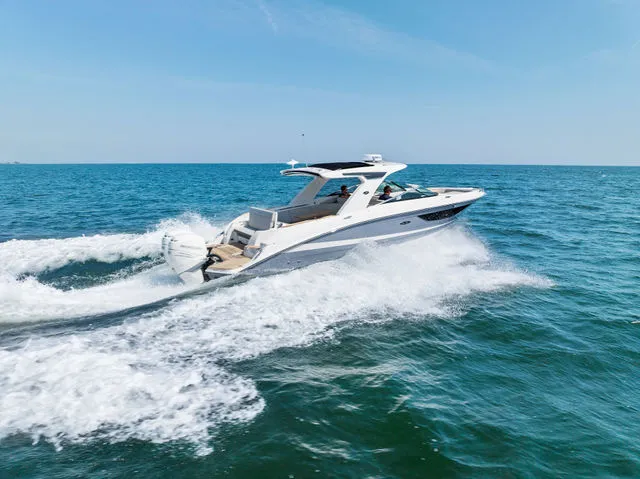 Slide: The Image of Sea Ray SLX 280 2023 - 56
