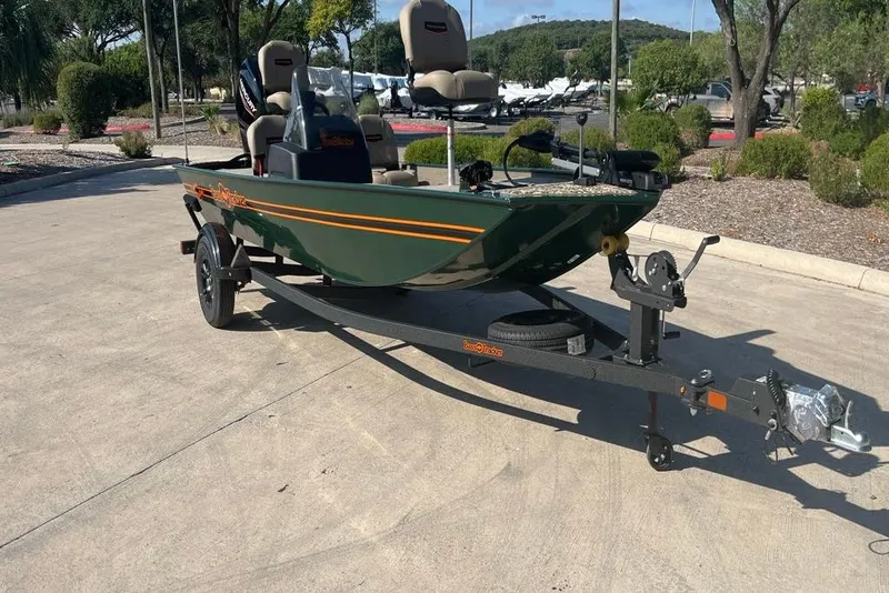 Slide: The Image of 2026 Tracker Bass Tracker Classic Limited boat on trailer in outdoor setting. - 42