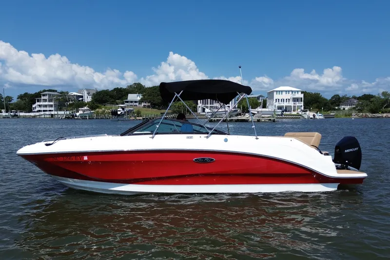 The Image of Sea Ray 250 SDX OB 2022 - 2