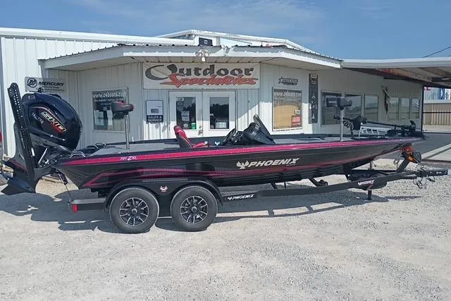 Phoenix Bass Boat 721 ZXL 2026 - Marine Source