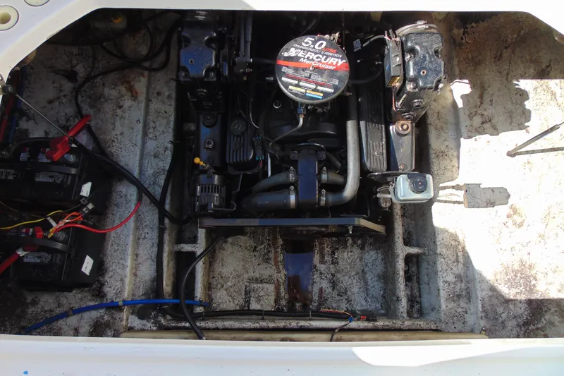 Slide: The Image of Engine compartment of a 2002 Bayliner 2452 Ciera Classic with Mercury MerCruiser engine. - 7