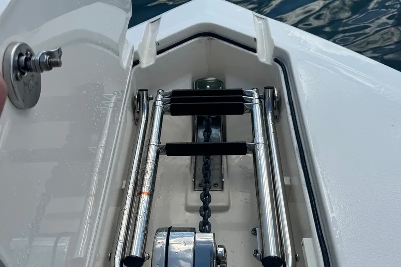 Slide: The Image of Stainless steel ladder and anchor chain on 2020 Scout 255 Dorado boat. - 20