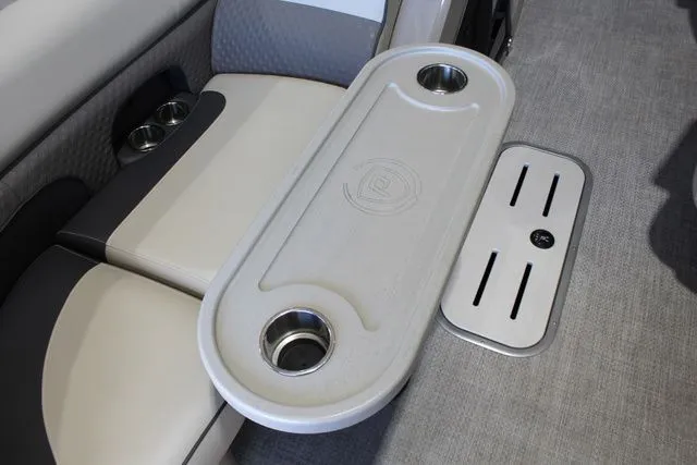 Slide: The Image of Premier 240 Alante RF 2021 - 14