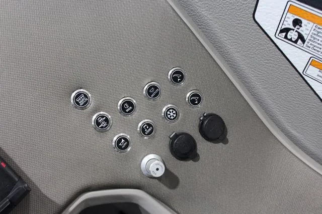 Slide: The Image of Premier 240 Alante RF 2021 - 22