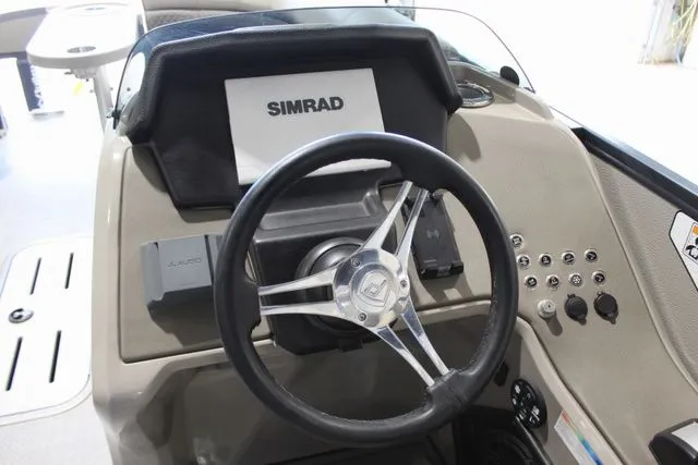 Slide: The Image of Premier 240 Alante RF 2021 - 23