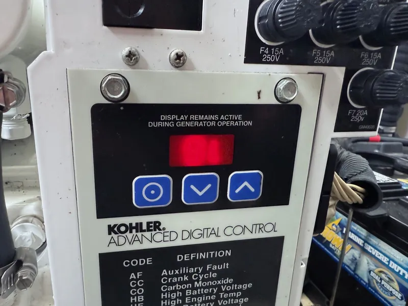 Slide: The Image of Sea Ray Sundancer 320 2007 - 19