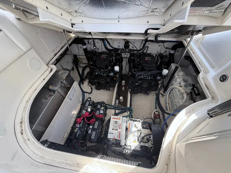 Slide: The Image of Sea Ray Sundancer 320 2007 - 20