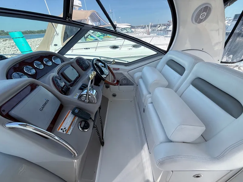 Slide: The Image of Sea Ray Sundancer 320 2007 - 8