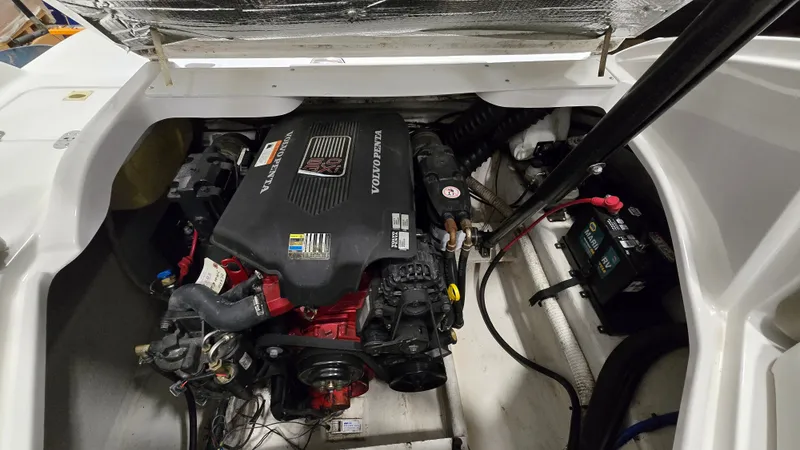 Slide: The Image of Four Winns 214 FS 2004 - 19