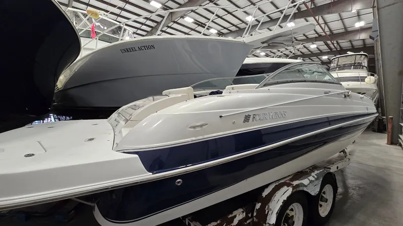 Slide: The Image of Four Winns 214 FS 2004 - 2