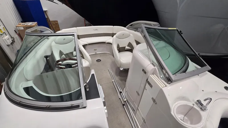 Slide: The Image of Four Winns 214 FS 2004 - 6