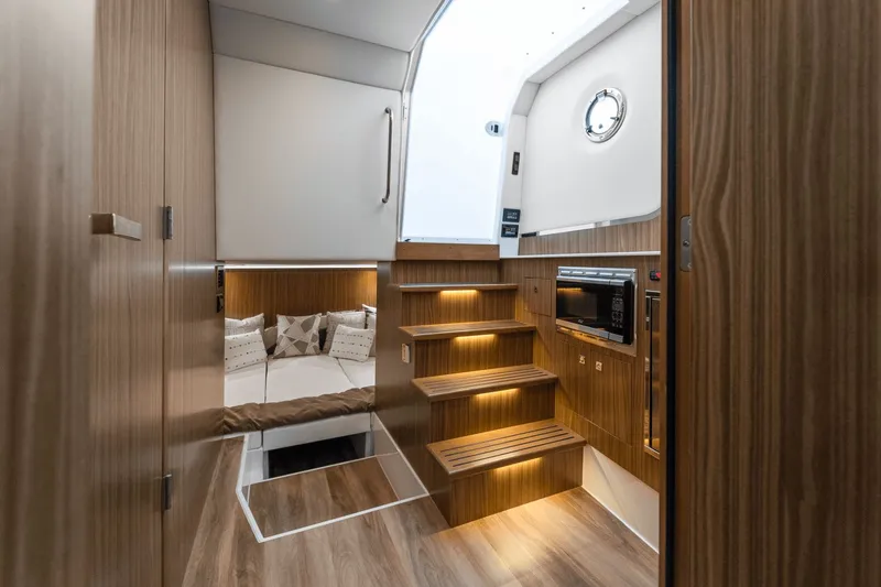 Slide: The Image of Cruisers 50 GLS 2026 - 32