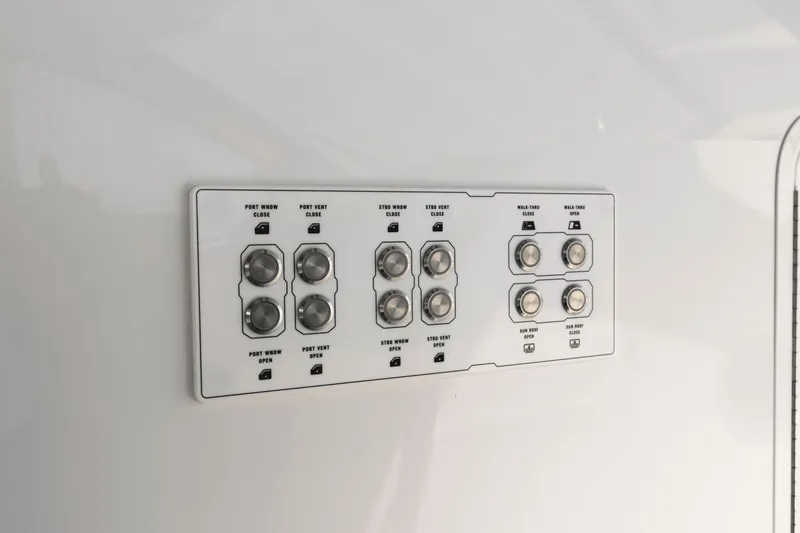 Slide: The Image of Cruisers 50 GLS 2026 - 92