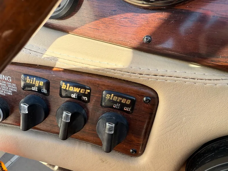 Slide: The Image of Malibu Escape Lsv 2000 - 15