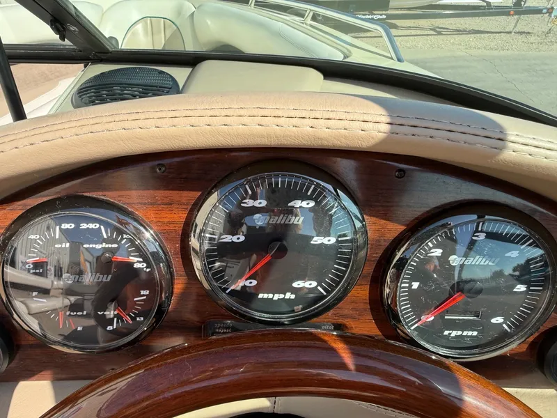 Slide: The Image of Malibu Escape Lsv 2000 - 17