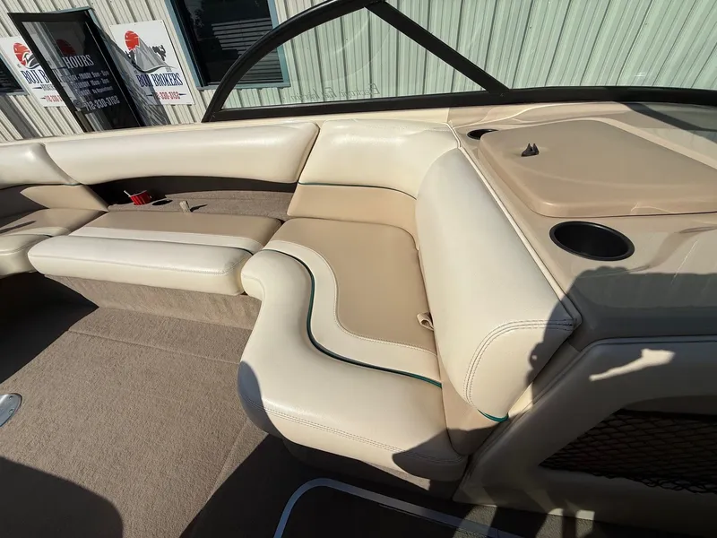 Slide: The Image of Malibu Escape Lsv 2000 - 19