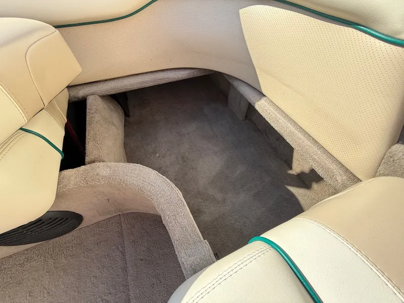 Slide: The Image of Malibu Escape Lsv 2000 - 24