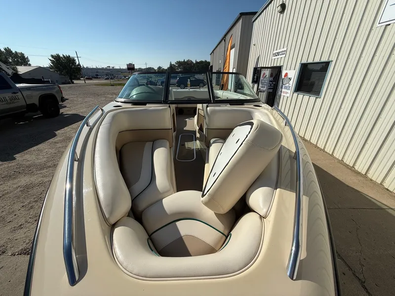 Slide: The Image of Malibu Escape Lsv 2000 - 3