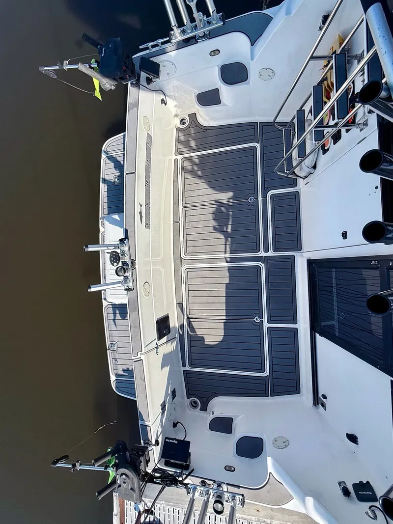 Slide: The Image of Bayliner 3988 Motoryacht 1996 - 5